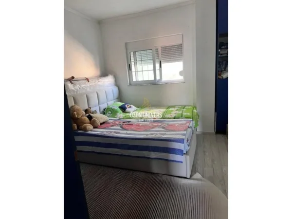 Tirane, jepet me qera apartament 2+1 Kati 8, 100 m² 650 € (komuna parisit)