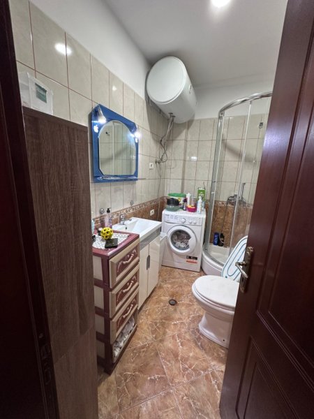 Tirane, jepet me qera apartament 1+1 Kati 6, 76 m² 431 € (Astir)