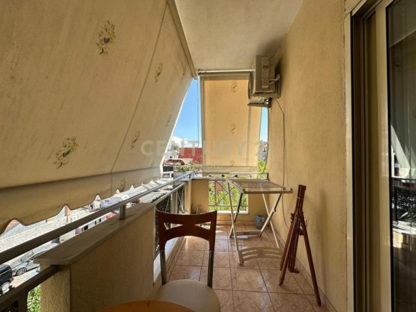 Tirane, jepet me qera apartament 1+1 Kati 3, 90 m² 700 € (Vasil Shanto)