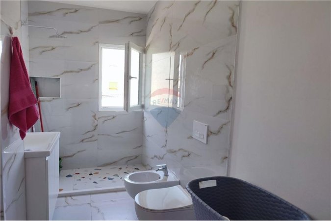 Tirane, jepet me qera Vile 3+1+Aneks , 120 m² 650 € (xhanfize keko)