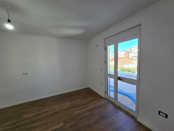 Tirane, shitet 2+1+Ballkon Kati 4, 77 m² 155.000 € 