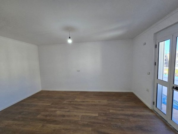 Tirane, shitet 2+1+Ballkon Kati 4, 77 m² 155.000 € 