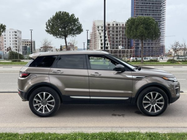 Tirane, shes makine Range Rover Evoque Benzin, kafe automatik Klima 102.000 km 17.500 €
