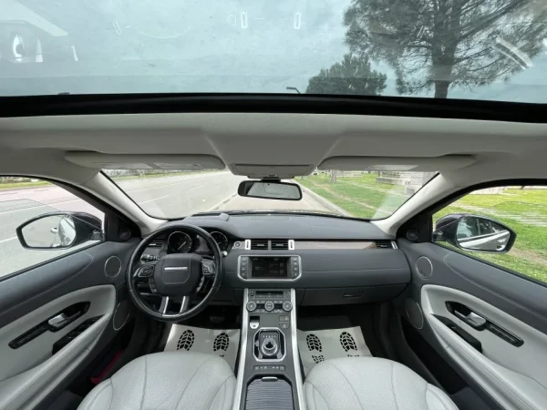 Tirane, shes makine Range Rover Evoque Benzin, kafe automatik Klima 102.000 km 16.900 €