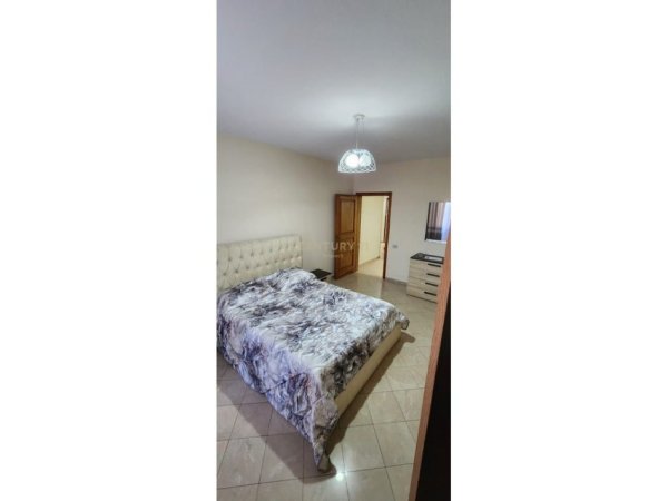 Tirane, jepet me qera apartament 3+1+Aneks+Ballkon Kati 2, 153 m² 900 € (Shkolla Osman Myderizi Tirana Albania)