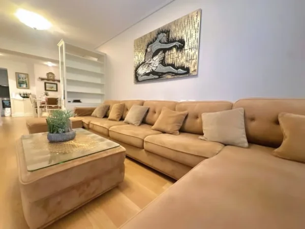 Tirane, shitet apartament 2+1 , 100 m² 215.000 € (shkolla sabaudin gabrani)