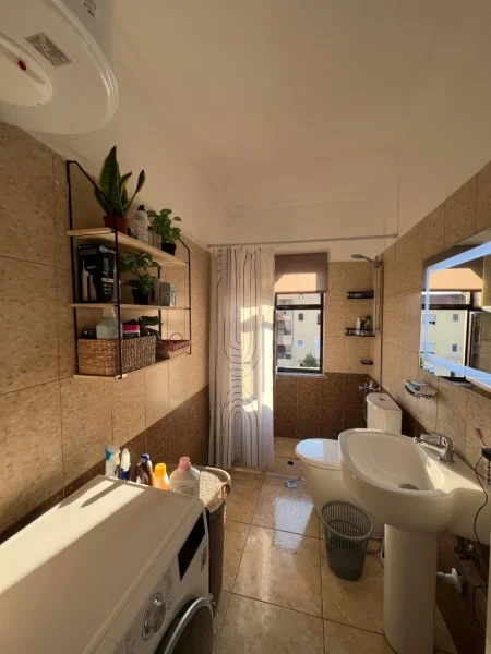 Tirane, shitet apartament 1+1 Kati 5, 69 m² 159.000 € 