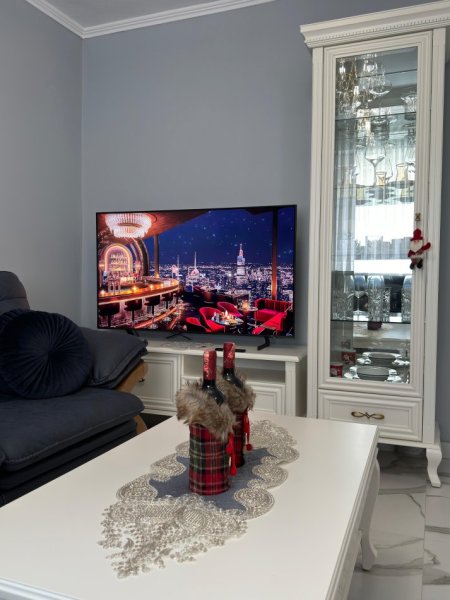 Tirane, jepet me qera apartament 1+1 Kati 1, 52 m² 550 € 