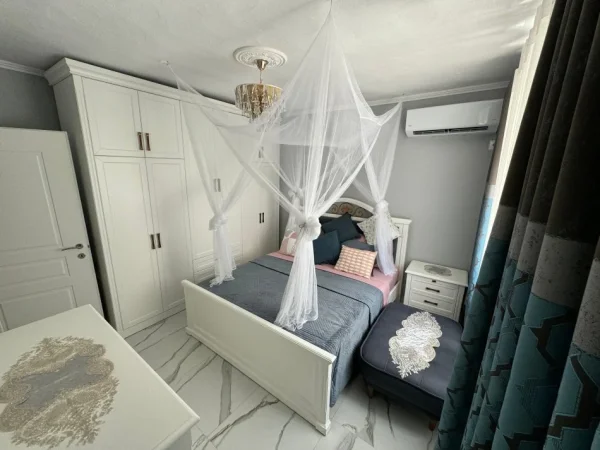 Tirane, jepet me qera apartament 1+1 Kati 1, 52 m² 550 € 