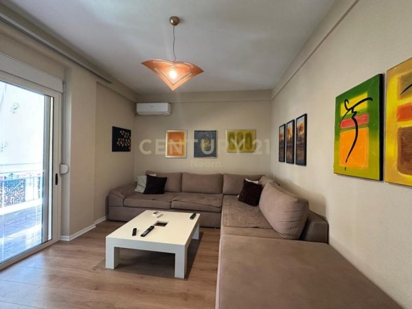 Tirane, jepet me qera apartament 1+1 Kati 3, 90 m² 700 € (VASIL SHANTO)