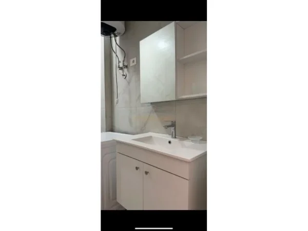 Tirane, shitet apartament 2+1 Kati 8, 94 m² 200.000 € 