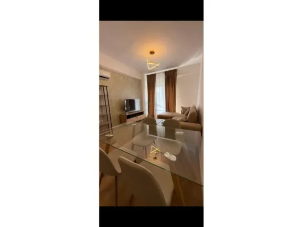 Tirane, shitet apartament 2+1 Kati 8, 94 m² 200.000 € 
