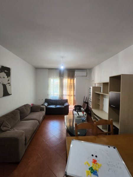 jepet me qera apartament 2+1+Ballkon Kati 3, 90 m² 600 € (Selite)