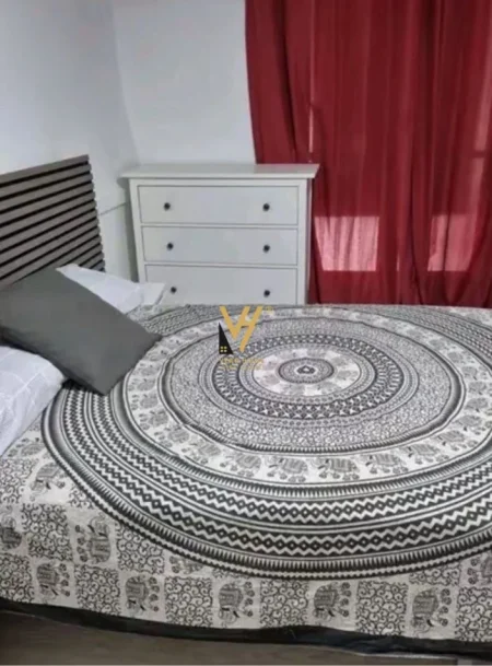 Tirane, jepet me qera apartament 2+1+Ballkon Kati 8, 110 m² 1.100 € (LIQENI ARTIFICIAL)