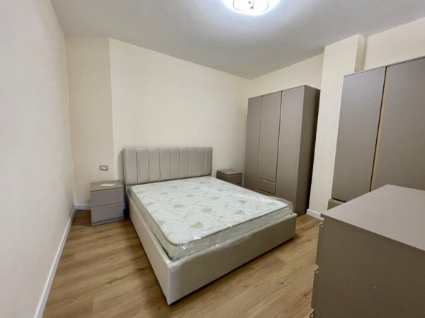 Tirane, jepet me qera apartament 1+1 Kati 1, 50 m² 500 € (Prane Credins Bank tek Ali Demi.)