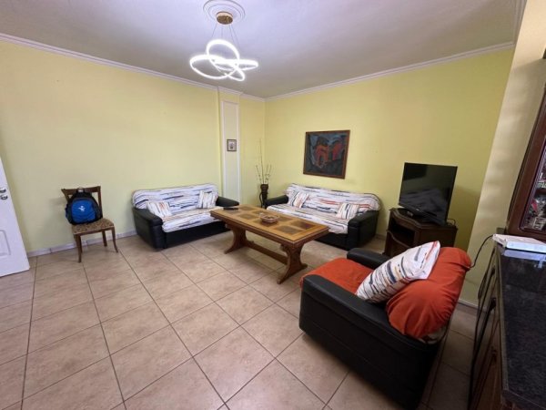 Tirane, shitet apartament 2+1+Ballkon Kati 9, 106 m² 250.000 € (Rruga Tefta Tashko, Pazari i Ri)