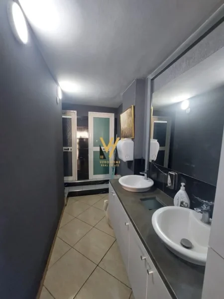 Tirane, jepet me qera dyqan Kati 0, 70 m² 700 € (KODRA E DIELLIT)