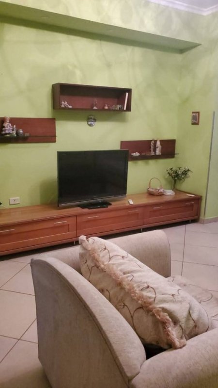 Tirane, jepet me qera apartament 2+1+Aneks+Ballkon Kati 8, 650 € 