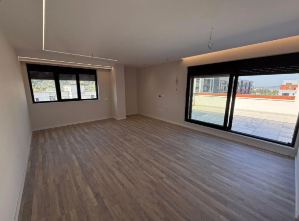 Tirane, shitet 3+1+Ballkon Kati 8, 173 m² 311.175 € (Urban Gate)
