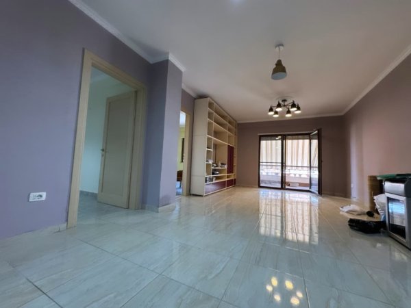 Tirane, shitet apartament 3+1 , 135 m² 215.000 € (Kompleksi Fratari)