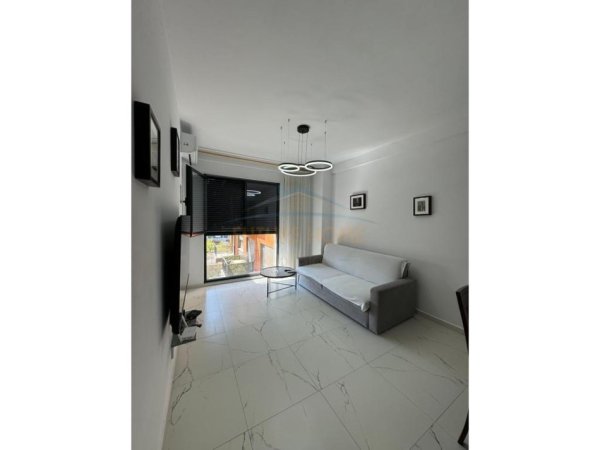 Tirane, jepet me qera apartament 2+1 Kati 3, 85 m² 600 € (Porcelan , ASL2)