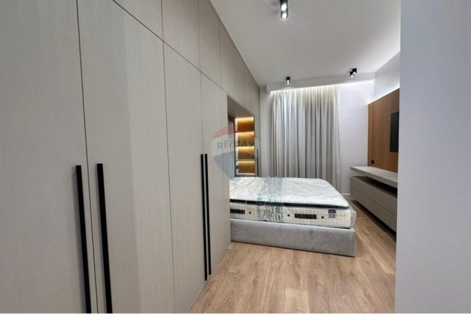 Tirane, shitet apartament 2+1 , 87 m² 250.000 € (Porcelan)