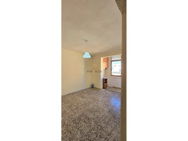 Tirane, shitet apartament 1+1 Kati 4, 59 m² 125.000 € (21 Dhjetori)