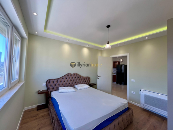 Tirane, jepet me qera apartament 2+1+Ballkon Kati 7, 115 m² 1.000 € (Piaca-Qendër)