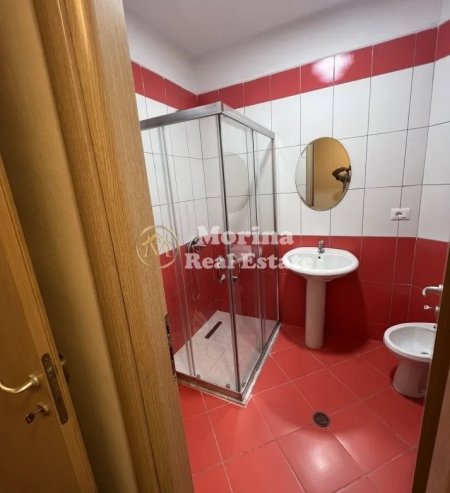 Tirane, jepet me qera apartament 2+1 Kati 4, 118 m² 450 € (Yzberisht)