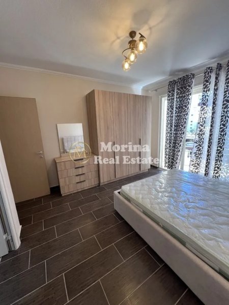 Tirane, jepet me qera apartament 2+1 Kati 4, 118 m² 450 € (Yzberisht)