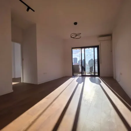 Tirane, shitet apartament 2+1 , 78 m² 170.000 € (Pazari i Ri)