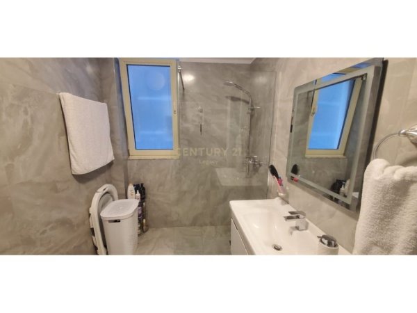 Tirane, shitet apartament 2+1 Kati 0, 75 m² 115.000 € 