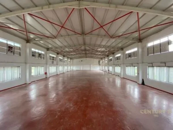 Tirane, shitet , 4.840 m² 2.500.000 € 