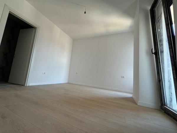 shitet apartament , 97 m² 280.000 € (prane Kika 2)