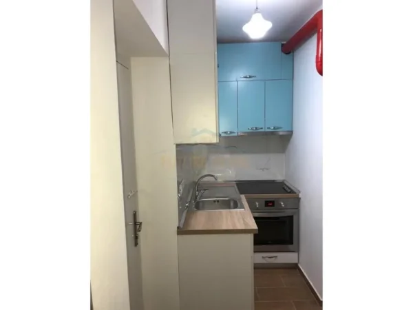 Tirane, shitet garsonier 1+1 Kati 1, 20 m² 55.000 € (Rruga Ferit Xhajko)