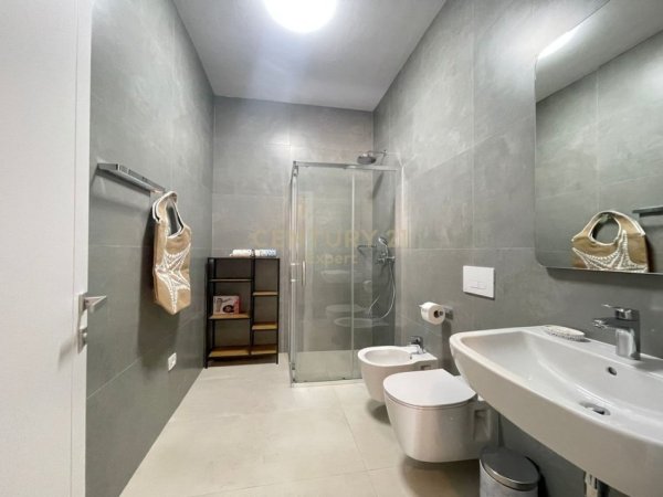 Tirane, jepet me qera apartament 3+1+Aneks+Ballkon Kati 3, 143 m² 1.500 € (Park Life Tirana)