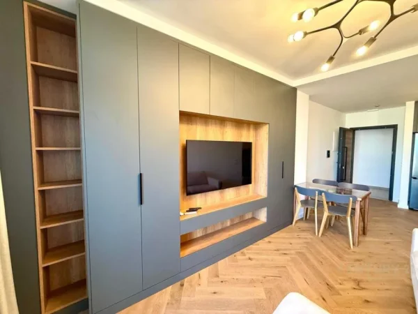 Tirane, jepet me qera apartament 1+1 Kati 7, 68 m² 1.200 € (Liqeni , Lake View)