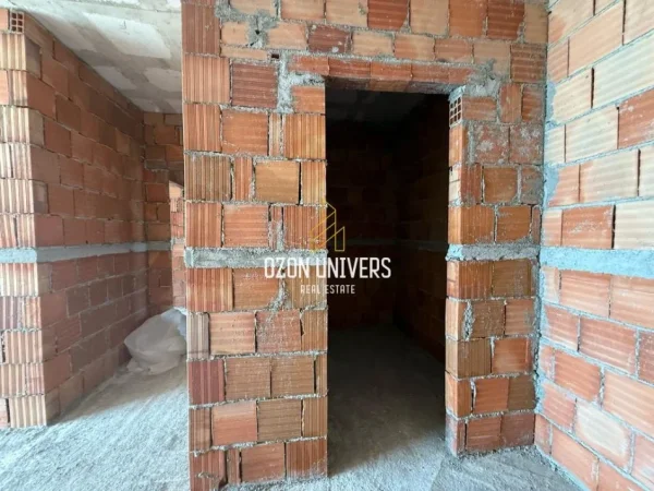 Vlore, shitet apartament 1+1+Ballkon Kati 7, 77 m² 248.000 € (Lungomare, Vlorë)