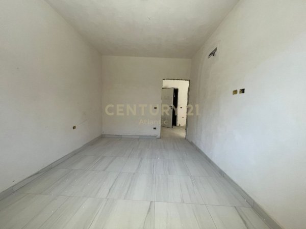 Durres, shitet apartament 1+1 Kati 2, 71 m² 74.000 € (Golem , Durres)