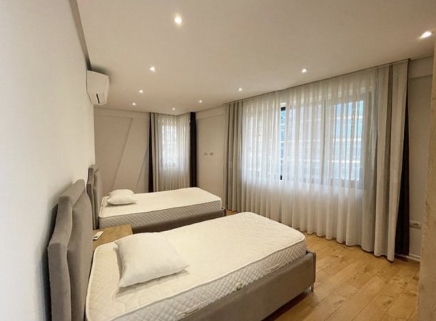 Tirane, jepet me qera apartament 2+1 Kati 4, 110 m² 1.200 € (Tek Rruga e Dibres)