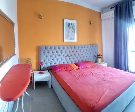 Tirane, jepet me qera apartament 1+1 Kati 3, 65 m² 500 € (RRUGA NAIM FRASHERI)