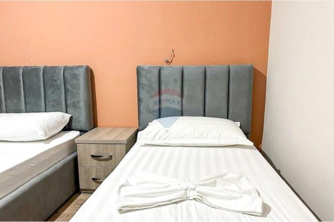 Tirane, jepet me qera apartament 2+1+Ballkon , 85 m² 600 € (Garda)