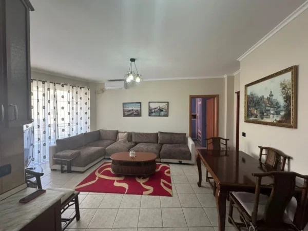 APARTAMENT 2+1+2 ME QIRA   750 € (RRUGA ELBASANIT)