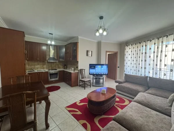 APARTAMENT 2+1+2 ME QIRA   750 € (RRUGA ELBASANIT)