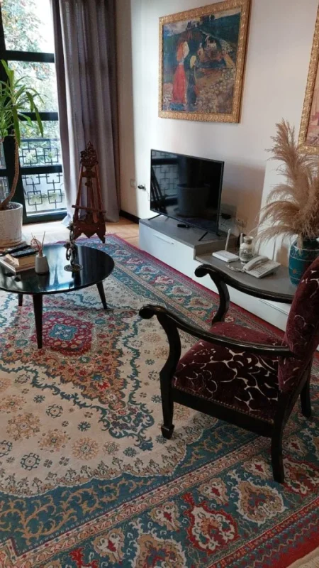 Tirane, jap me qera apartament 2+1+Ballkon Kati 1, 100 m² 700 € (Kristal Center)