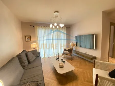 SHITET APARTAMENT 2+1 TEK RRUGA ELBASANIT