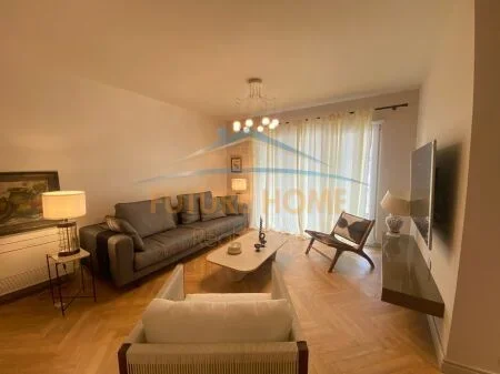 SHITET APARTAMENT 2+1 TEK RRUGA ELBASANIT
