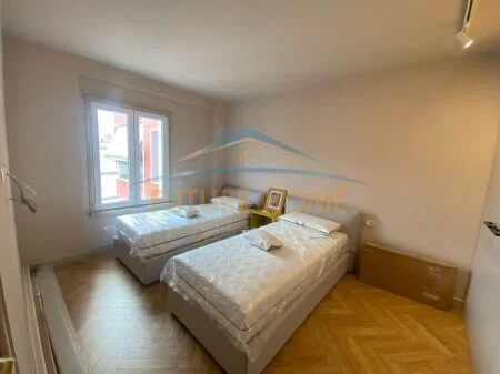 SHITET APARTAMENT 2+1 TEK RRUGA ELBASANIT