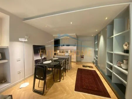 SHITET APARTAMENT 2+1 TEK RRUGA ELBASANIT