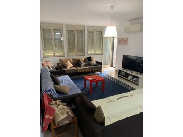 SHITET APARTAMENT 2+1 TEK RRUGA E ELBASANIT PRANE STADIUMIT AIR ALBANIA
